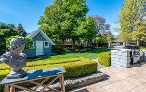 Gated Okanagan Waterfront Estate with Private Dock and Hot Tub - Summerland, Canada