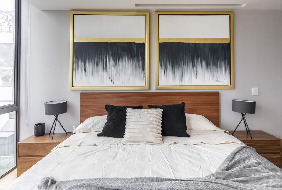 Stylish Urban Retreat Steps from Parque México - Mexico City, Mexico