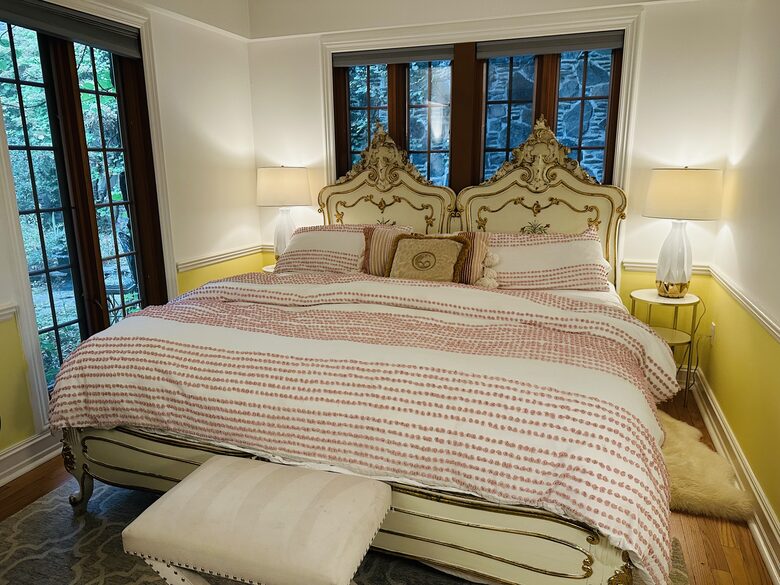 Easter's First Blooms at the Estate and Late April Exclusive Tulip Extravaganza - Woodstock, New York