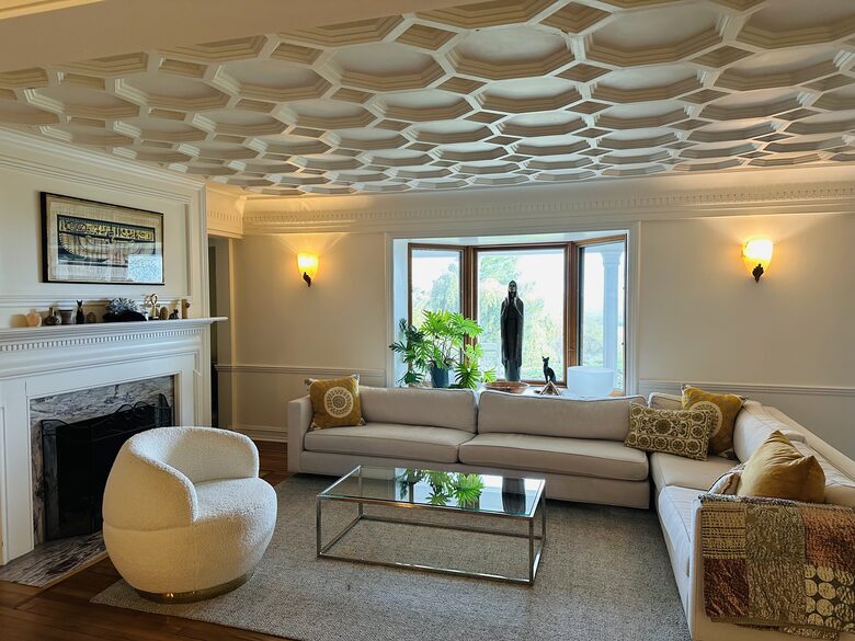 Easter's First Blooms at the Estate and Late April Exclusive Tulip Extravaganza - Woodstock, New York