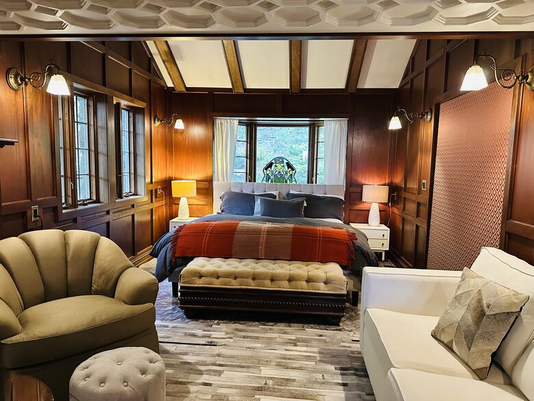 Easter's First Blooms at the Estate and Late April Exclusive Tulip Extravaganza - Woodstock, New York