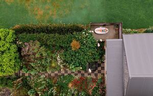 Your own private garden with outdoor bath