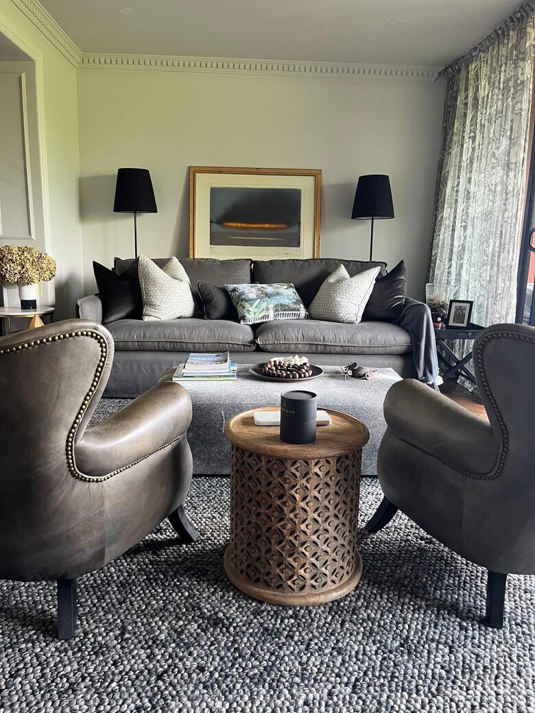 Chic Potts Point Apartment with Balcony and City Views - Sydney, Australia