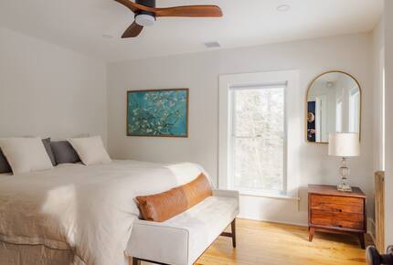 Modern Country Escape on a 117-Acre Farm - Livingston Manor, New York