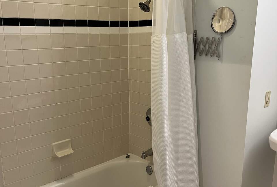 Art Deco Corner Loft with City Views - Austin, Texas