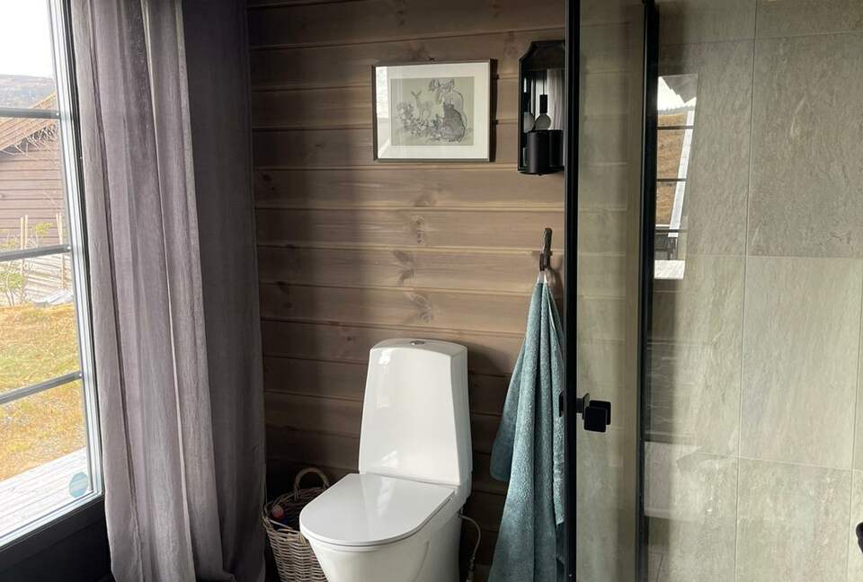 Scandinavian Elegance with Mountain & Lake Vistas - Hemsedal Municipality, Norway