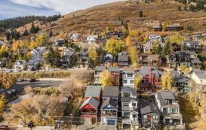 Park City Hideaway with Direct Lift Access & Cozy Fireplaces - Park City, Utah