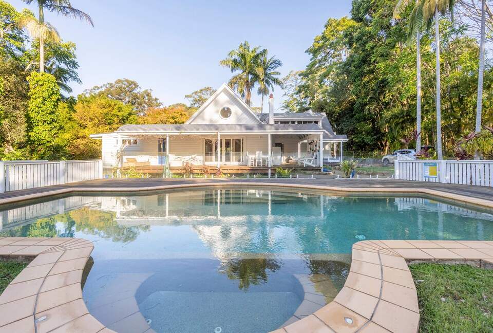 Tropical Family Oasis Minutes from Main Street Byron - Ewingsdale, Australia