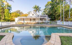 Tropical Family Oasis Minutes from Main Street Byron - Ewingsdale, Australia
