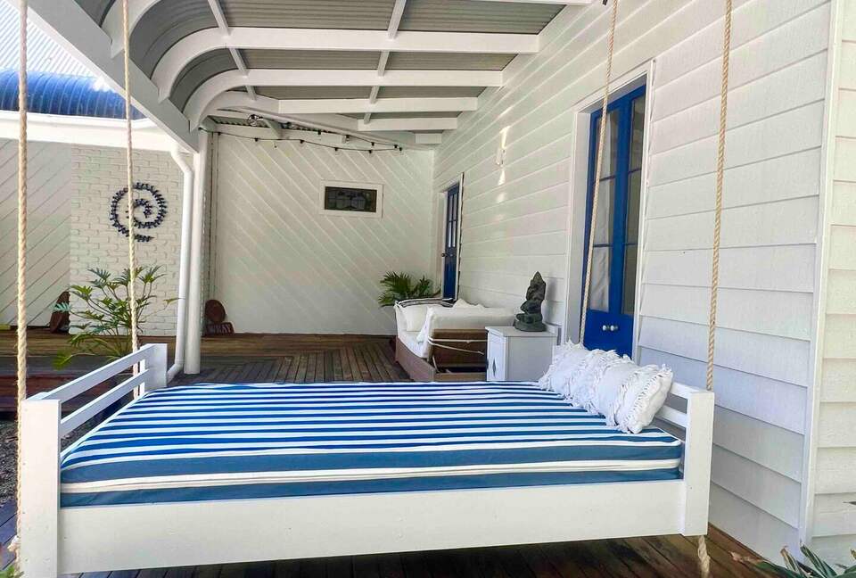 Tropical Family Oasis Minutes from Main Street Byron - Ewingsdale, Australia