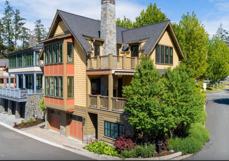 Harborview Retreat with Coastal Charm - Friday Harbor, Washington