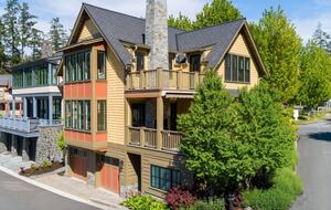 Harborview Retreat with Coastal Charm - Friday Harbor, Washington