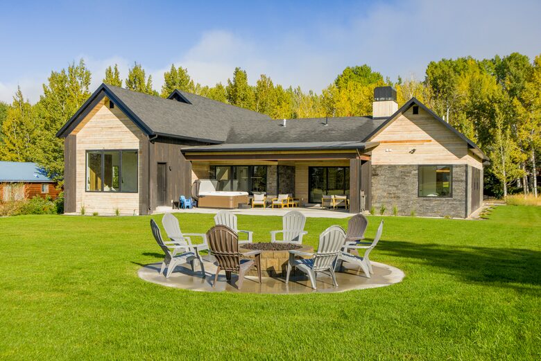 Elevated Living in Star Valley Ranch - Star Valley Ranch, Wyoming