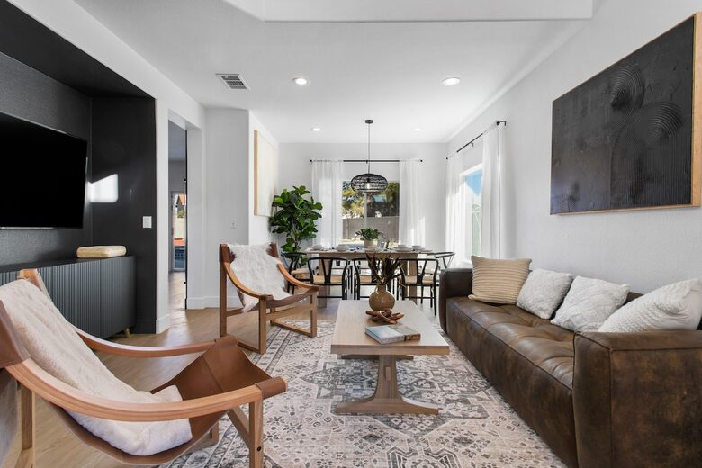 Stylish Desert Escape Minutes from the Las Vegas Strip - North Las Vegas, Nevada