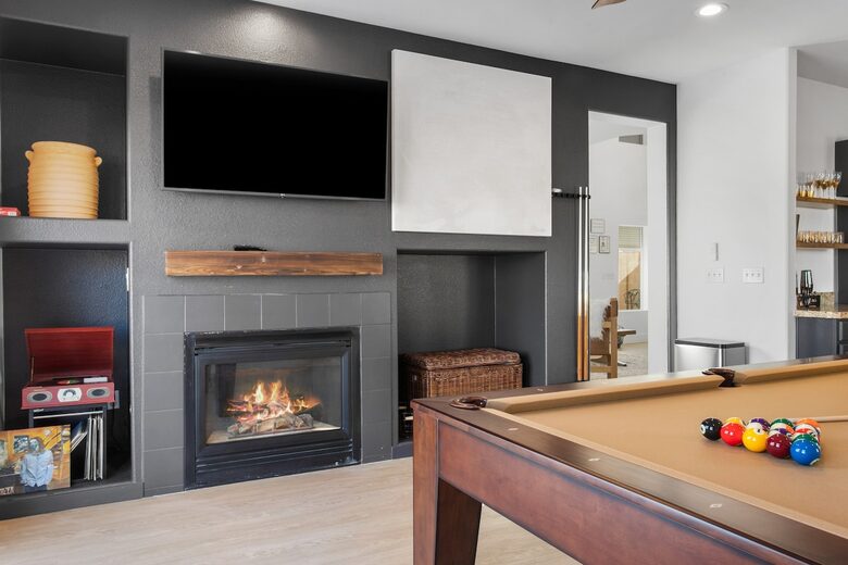 Stylish Desert Escape Minutes from the Las Vegas Strip - North Las Vegas, Nevada