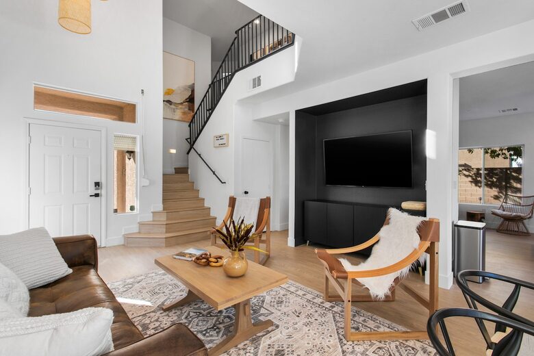 Stylish Desert Escape Minutes from the Las Vegas Strip - North Las Vegas, Nevada