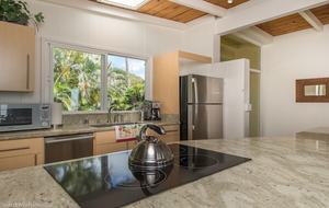 Waimea Bay Oceanfront - Haleiwa, Oahu, Hawaii