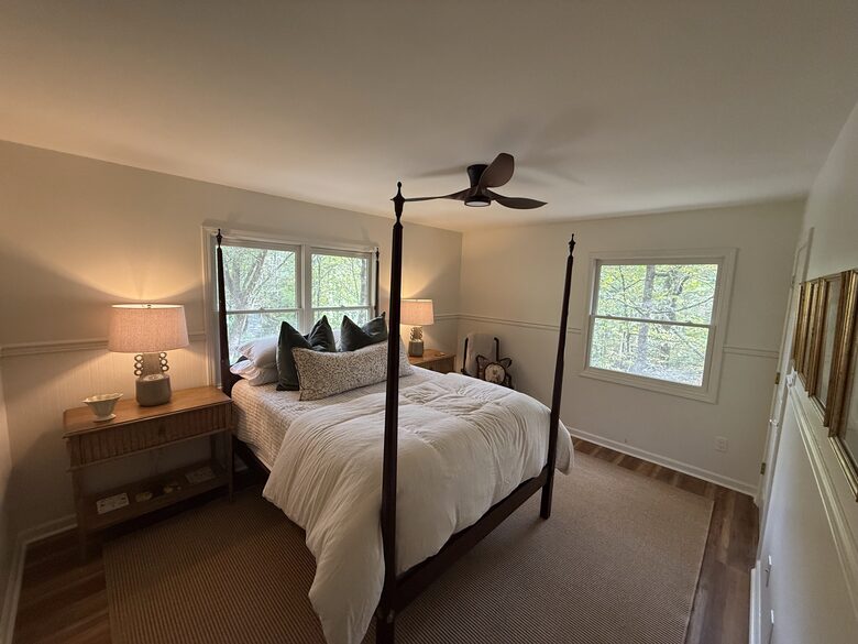 A Warm Woodland Retreat in the Heart of Highlands - Highlands, North Carolina