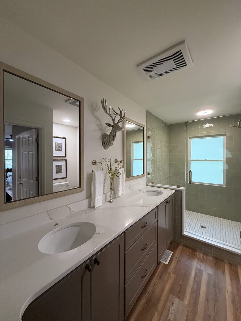 A Warm Woodland Retreat in the Heart of Highlands - Highlands, North Carolina