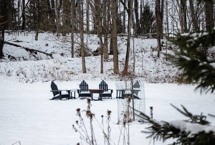 Modern Country Escape on a 117-Acre Farm - Livingston Manor, New York