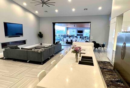 Stylish Chandler Escape with Outdoor Kitchen & Cinema Room - Chandler, Arizona