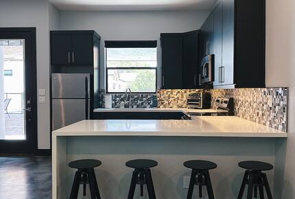 Stylish Chandler Escape with Outdoor Kitchen & Cinema Room - Chandler, Arizona