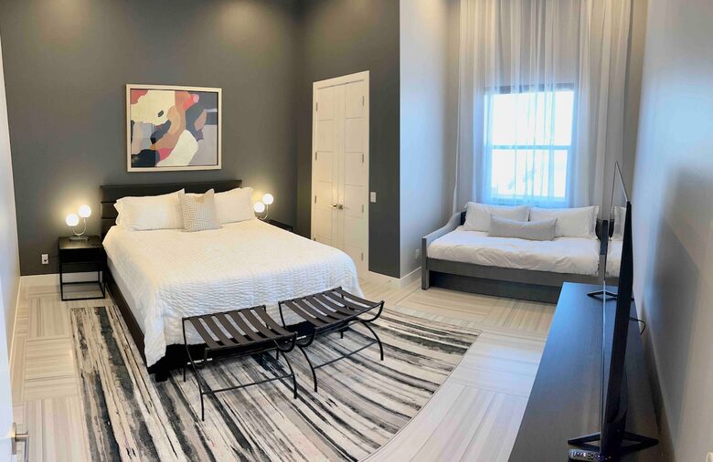 Stylish Chandler Escape with Outdoor Kitchen & Cinema Room - Chandler, Arizona