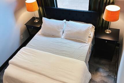 Stylish Chandler Escape with Outdoor Kitchen & Cinema Room - Chandler, Arizona