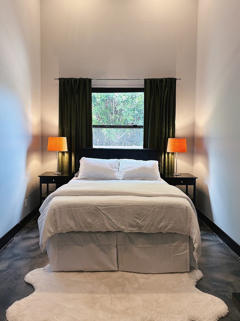 Stylish Chandler Escape with Outdoor Kitchen & Cinema Room - Chandler, Arizona