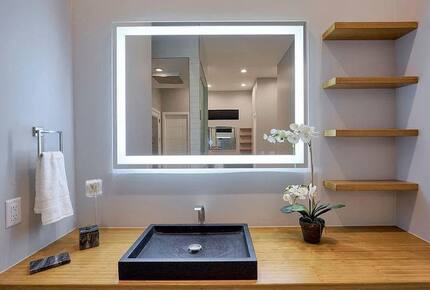 Stylish Chandler Escape with Outdoor Kitchen & Cinema Room - Chandler, Arizona