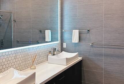 Stylish Chandler Escape with Outdoor Kitchen & Cinema Room - Chandler, Arizona