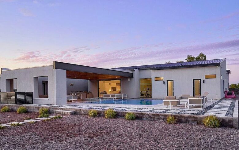Stylish Chandler Escape with Outdoor Kitchen & Cinema Room - Chandler, Arizona