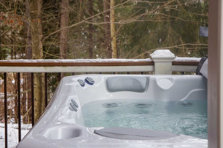 Modern Country Escape on a 117-Acre Farm - Livingston Manor, New York