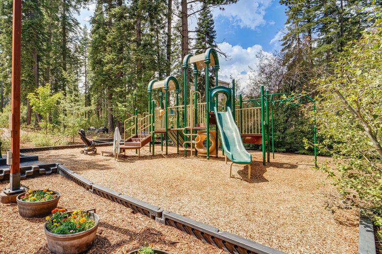 Northstar Alpine Ski In/Out Condo - Truckee, California