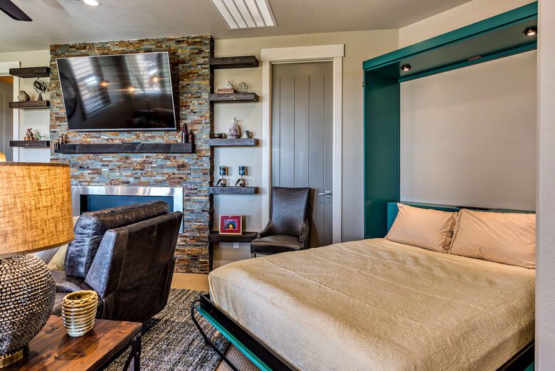 Luxury Two-Story Home with Hot Tub and Outdoor Living Spaces - St. George, Utah