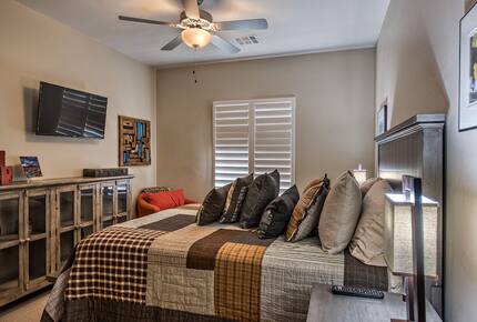 Luxury Two-Story Home with Hot Tub and Outdoor Living Spaces - St. George, Utah