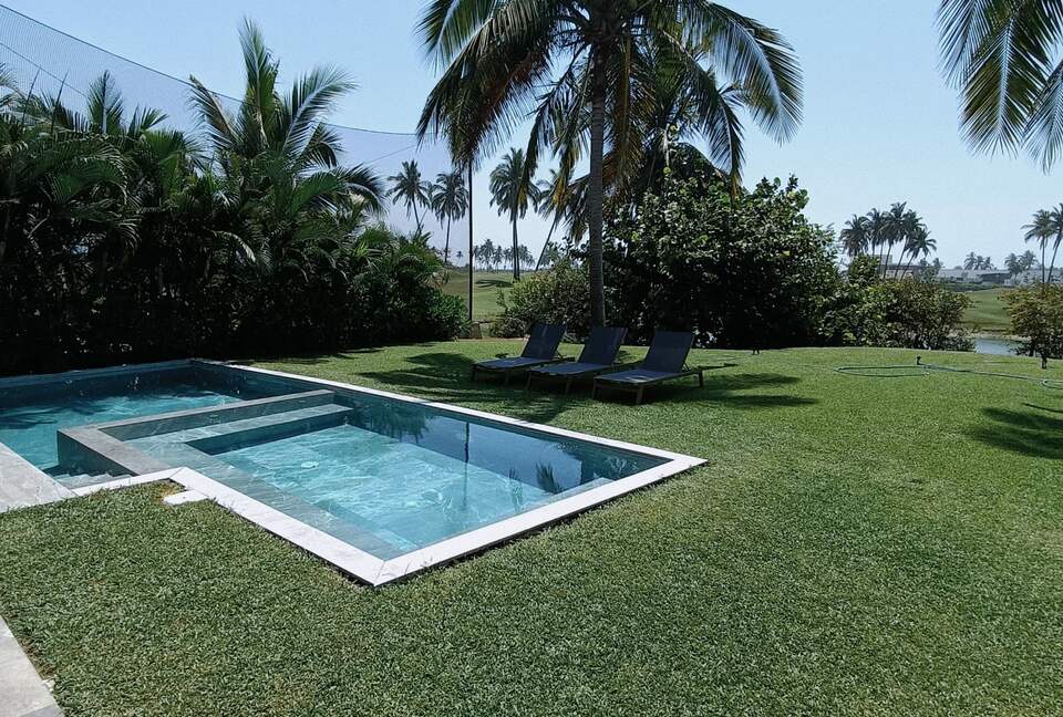 ATRIA - Acapulco de Juarez, Mexico