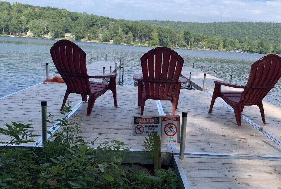 Peaceful Family Retreat on Lake Owassa - Newton, New Jersey