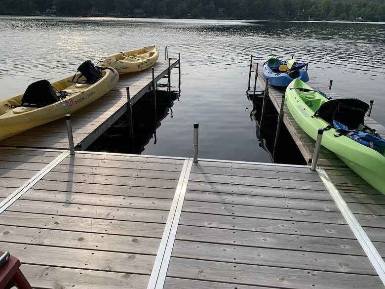 Peaceful Family Retreat on Lake Owassa - Newton, New Jersey