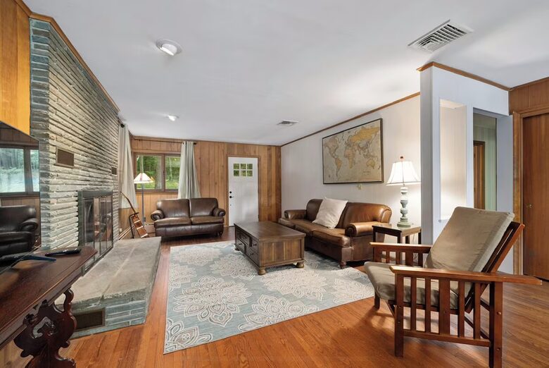 Peaceful Family Retreat on Lake Owassa - Newton, New Jersey