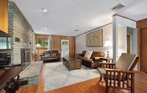 Peaceful Family Retreat on Lake Owassa - Newton, New Jersey