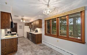 Peaceful Family Retreat on Lake Owassa - Newton, New Jersey