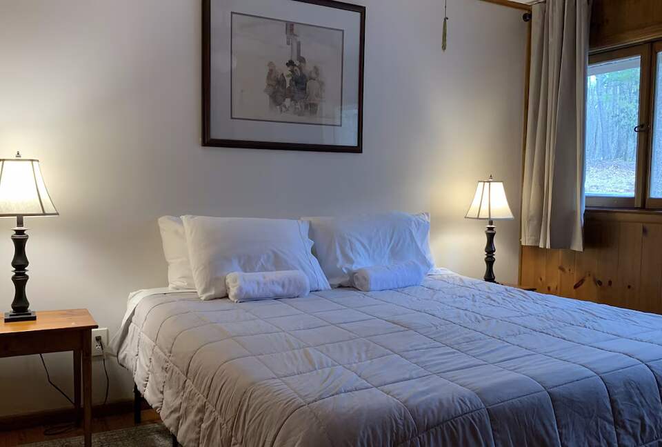 Peaceful Family Retreat on Lake Owassa - Newton, New Jersey