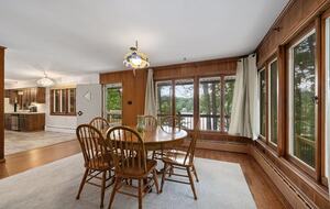 Peaceful Family Retreat on Lake Owassa - Newton, New Jersey