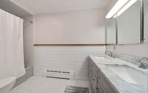 Peaceful Family Retreat on Lake Owassa - Newton, New Jersey