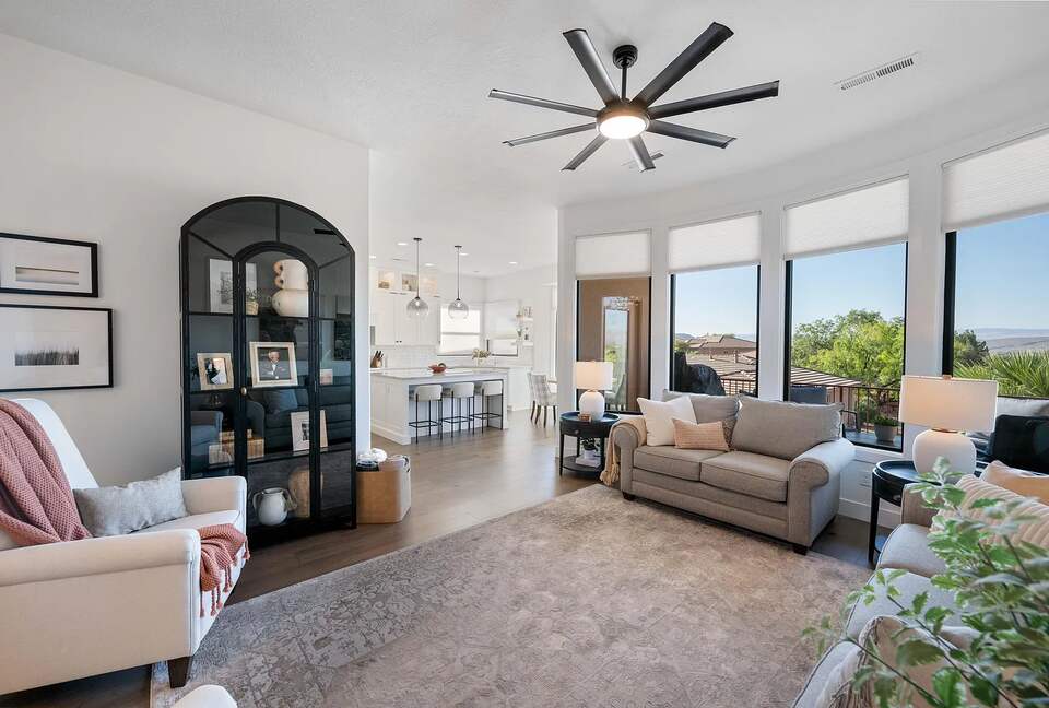 Red Rock Escape with Private Pool - St. George, Utah