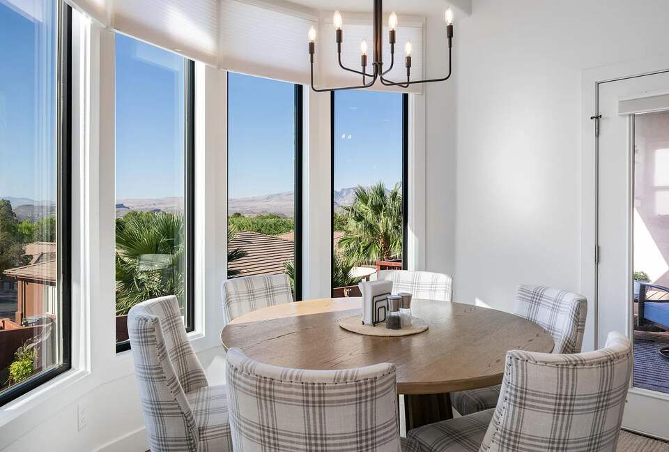 Red Rock Escape with Private Pool - St. George, Utah