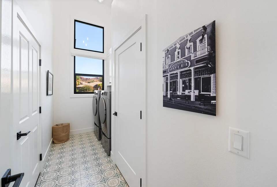 Red Rock Escape with Private Pool - St. George, Utah