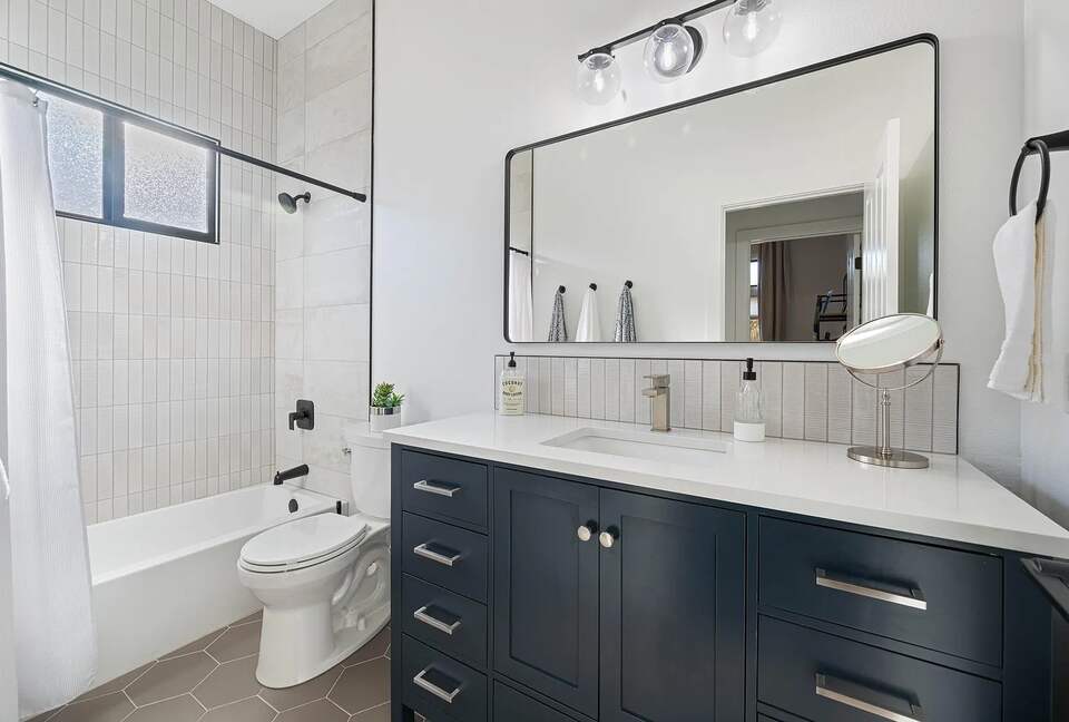 Red Rock Escape with Private Pool - St. George, Utah