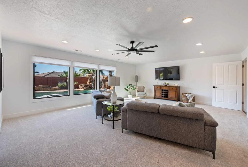 Red Rock Escape with Private Pool - St. George, Utah